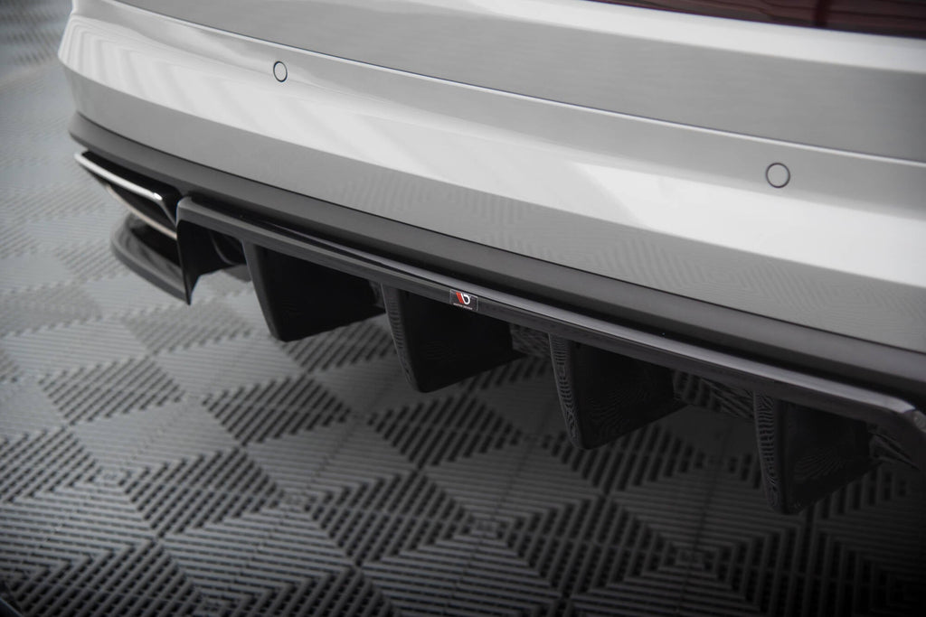 Splitter trasero Skoda Kodiaq RS Mk1 / Mk1 Facelift (con barras verticales)
