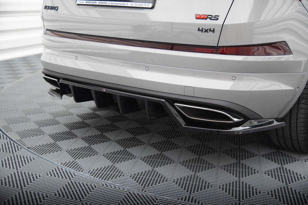 Splitter trasero Skoda Kodiaq RS Mk1 / Mk1 Facelift (con barras verticales)