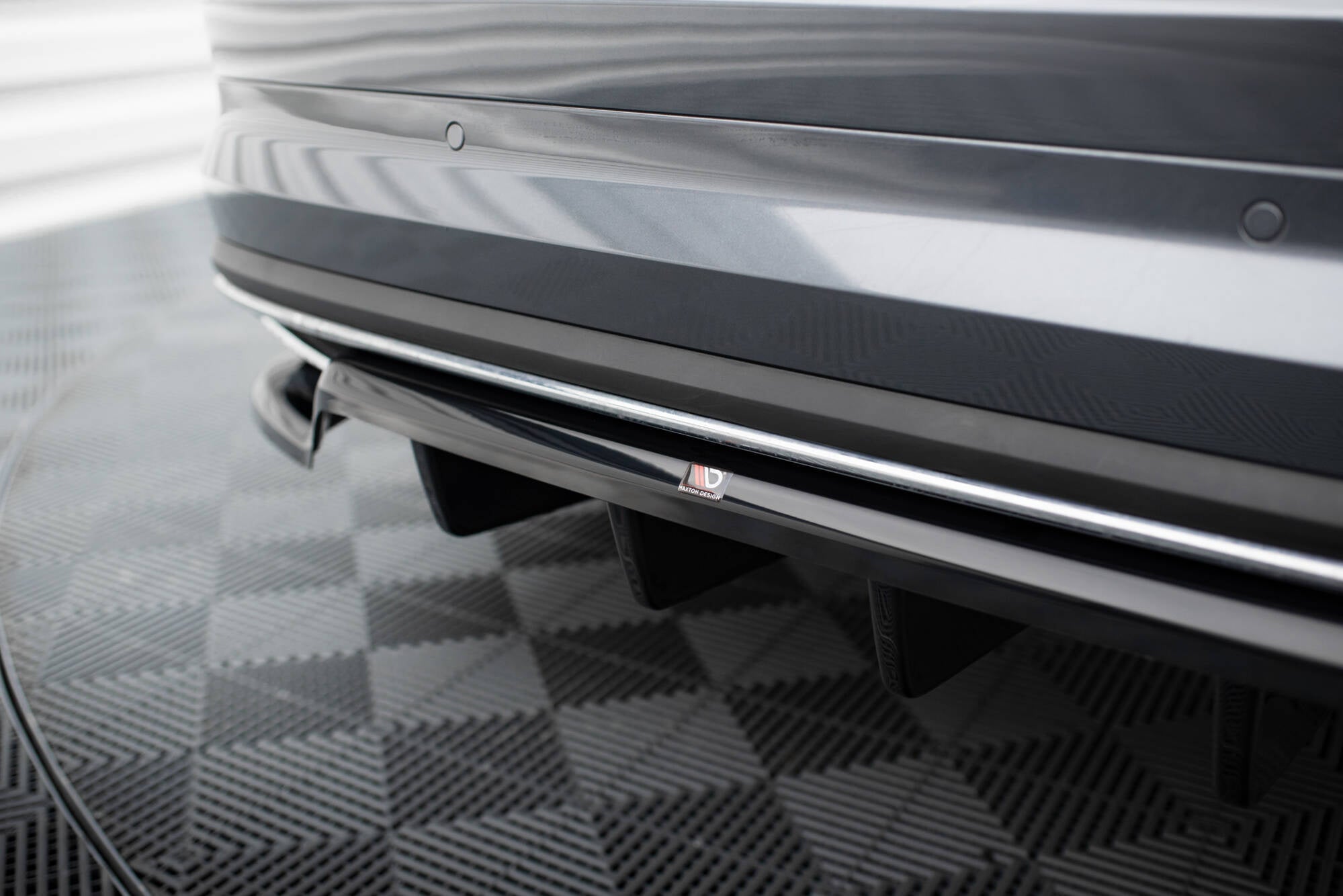 Splitter trasero Skoda Kodiaq Sportline Mk1 Mk1 Facelift (con barras verticales)