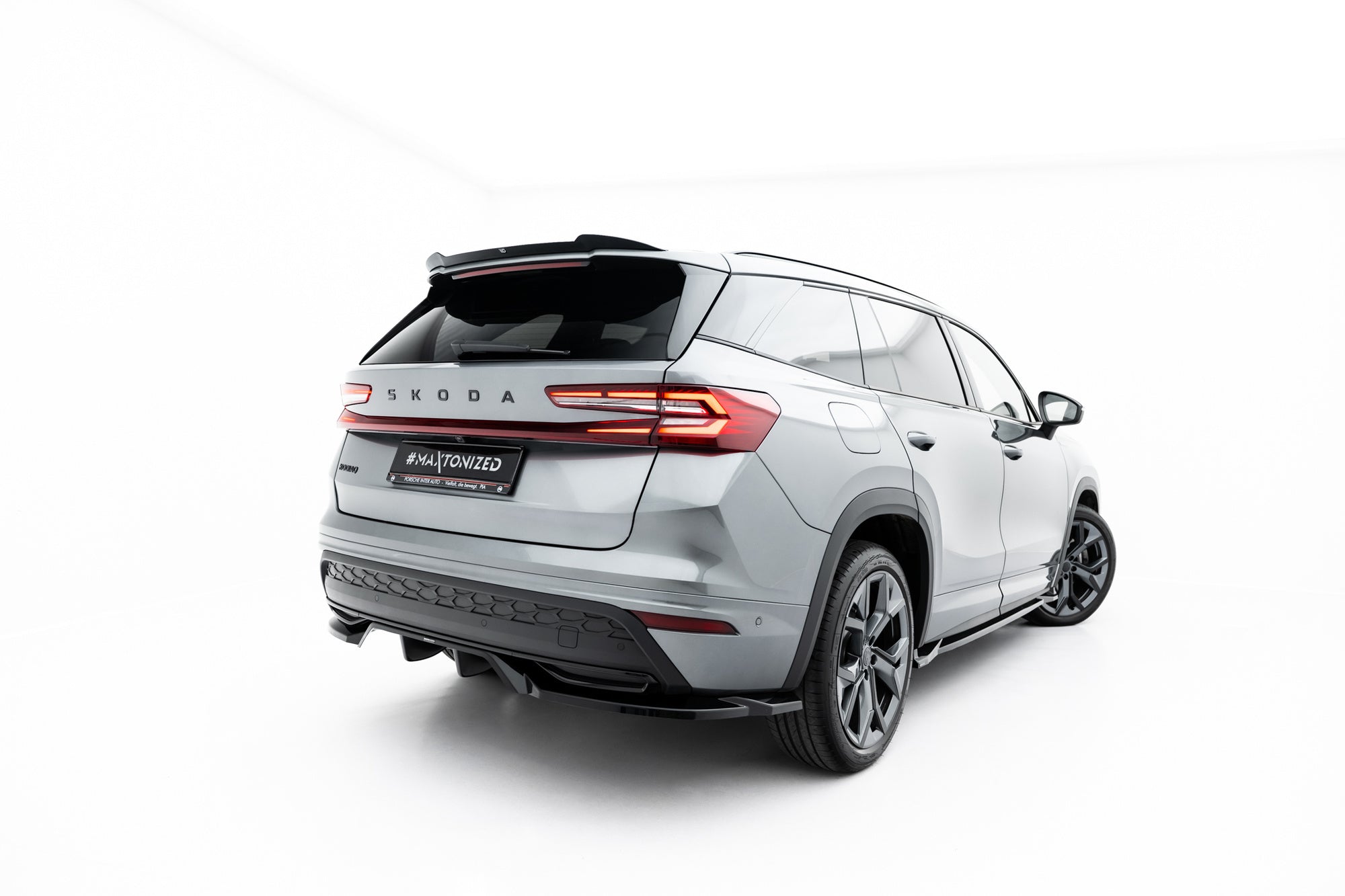 Splitter trasero Skoda Kodiaq Sportline Mk2 (con barras verticales)