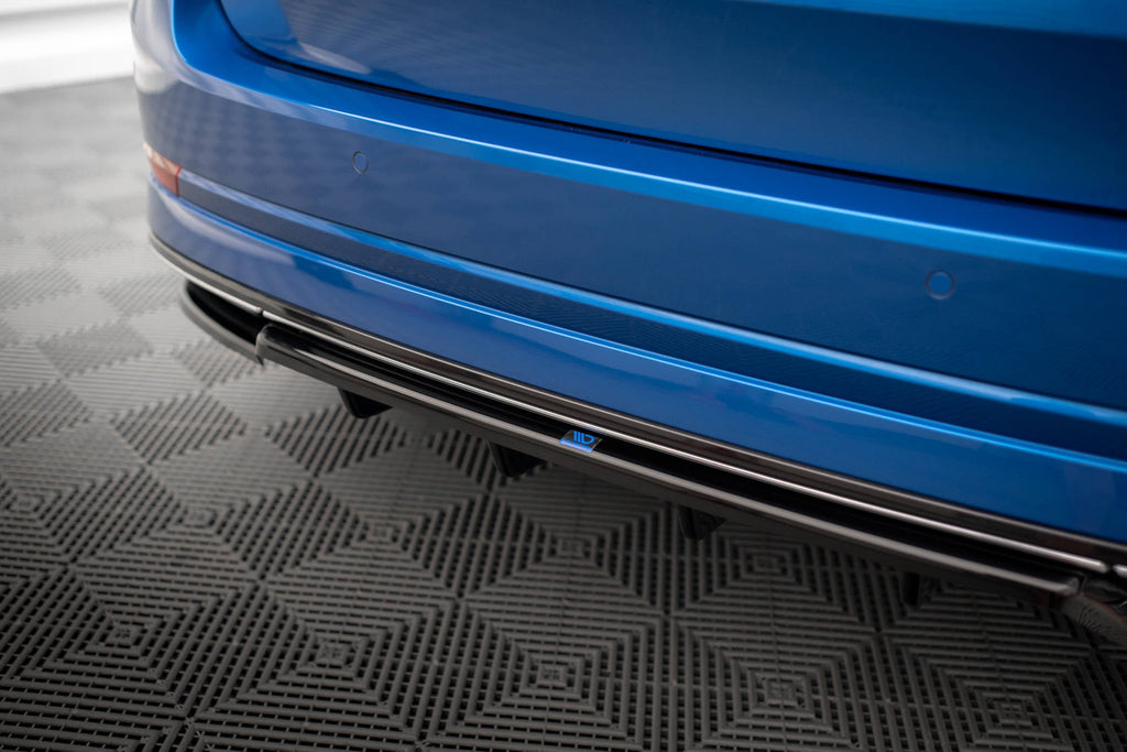 Splitter trasero Skoda Octavia Sportline Mk4 (con barras verticales)