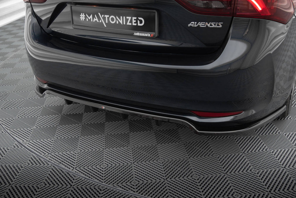 Toyota Avensis Saloon Mk3 Facelift Rear Diffuser (with vertical fins)