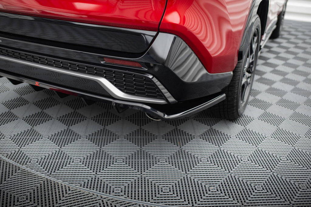 Splitter trasero Toyota RAV4 GR Sport Mk5 (con barras verticales)