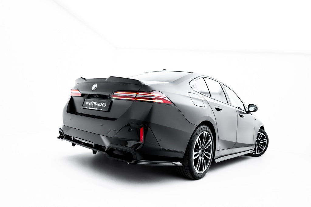 Splitter trasero V.1 BMW Serie 5 i5 M-Pack Berlina / Touring G60 / G61 (con barras verticales)
