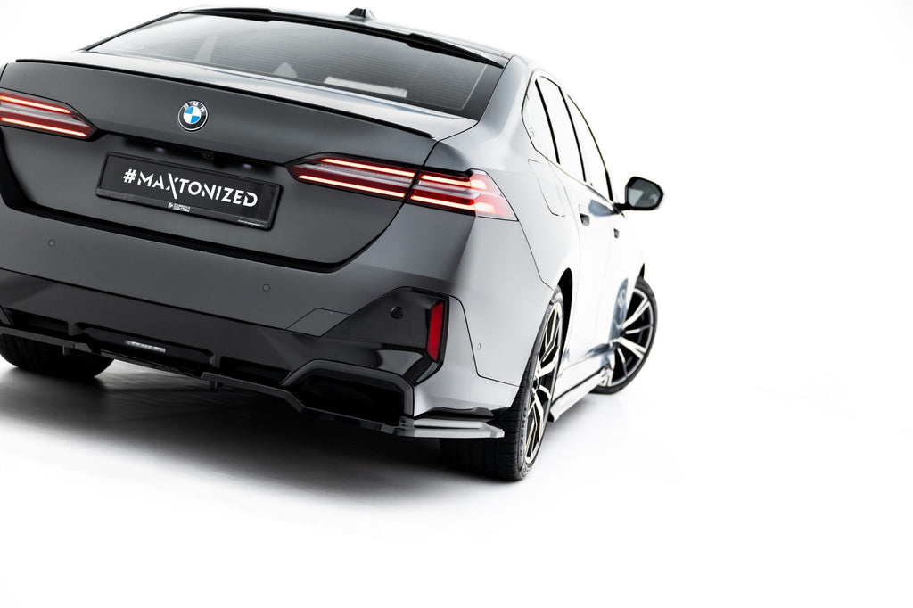 Rear diffuser V.1 BMW 5 i5 M-Pack Sedan / Touring G60 G61 (with vertical bars)