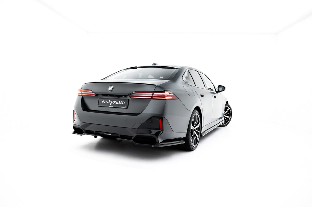 Rear diffuser V.1 BMW 5 i5 M-Pack Sedan / Touring G60 G61 (with vertical bars)