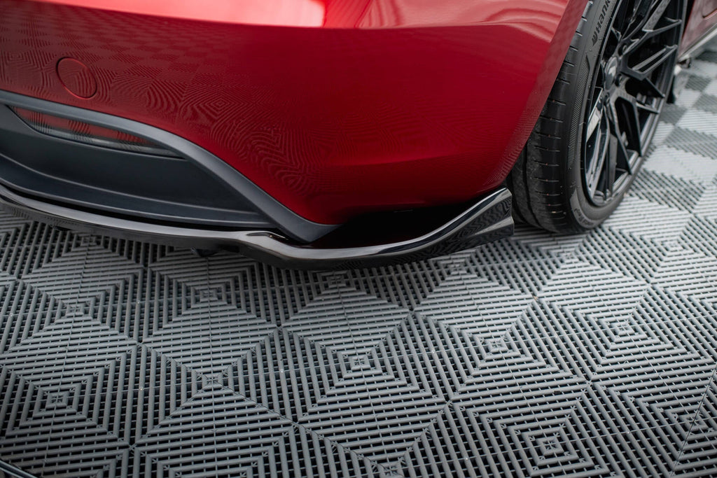 Splitter trasero V.1 Tesla Model 3 Project Highland (Facelift) con barras verticales