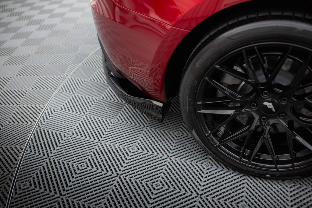 Splitter trasero V.1 Tesla Model 3 Project Highland (Facelift) con barras verticales