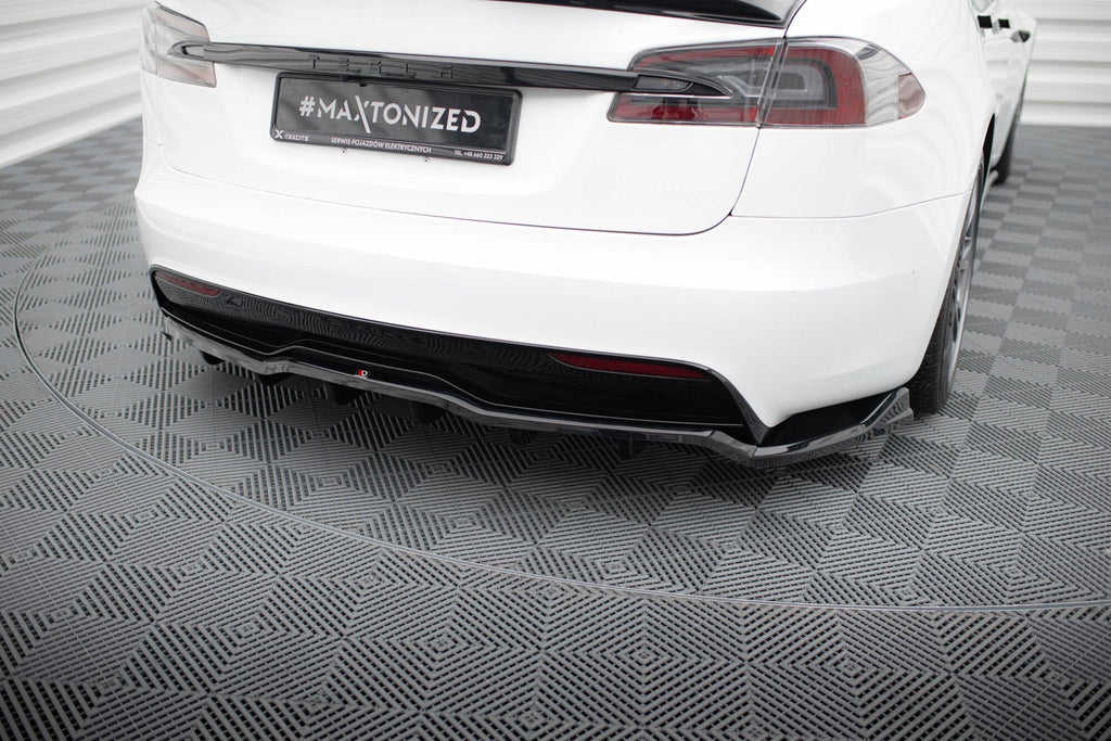 Splitter trasero V.1 Tesla Model S Plaid Mk1 Facelift (con barras verticales)