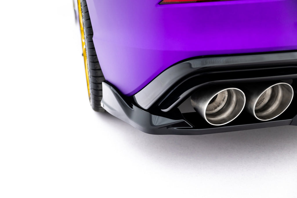Splitter trasero V.1 Volkswagen Golf R Hatchback Mk8 / Mk8 Facelift (con barras verticales)