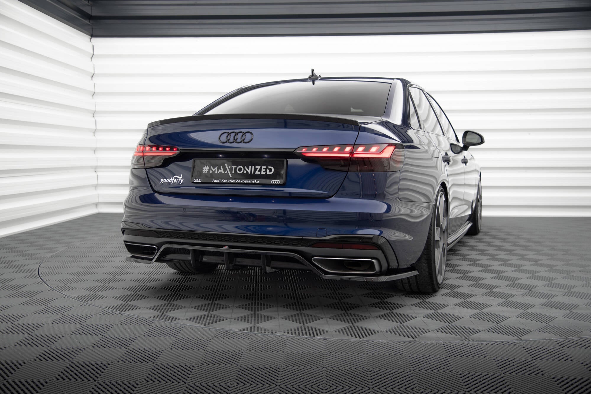 Splitter trasero V.2 Audi A4 S-Line B9 Facelift (con barras verticales)