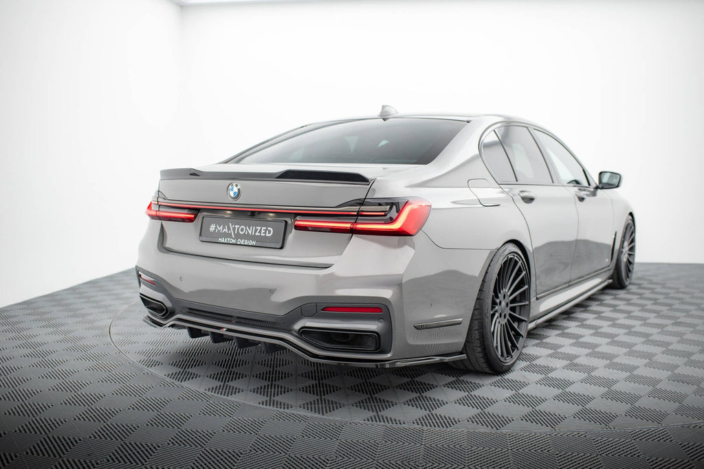 Splitter trasero V.2 BMW 7 M-Pack G11 G12 Facelift (con barras verticales)