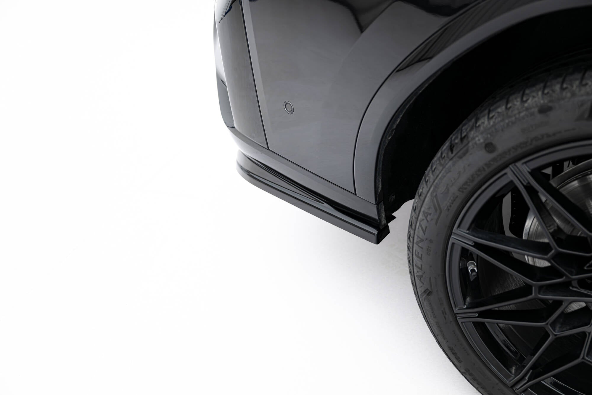 Splitter trasero V.2 BMW X4 M-Pack G02 Facelift (con barras verticales)