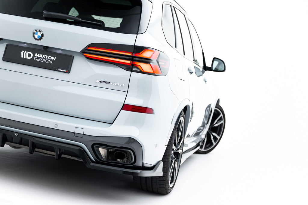 Splitter trasero V.2 BMW X5 M-Pack G05 Facelift (con barras verticales)