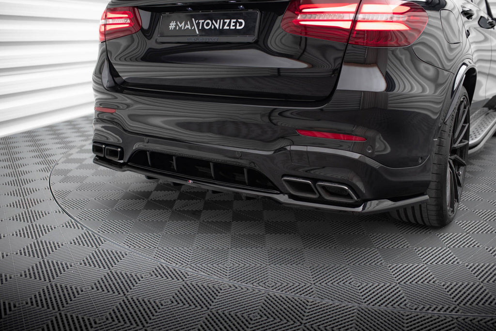 Splitter trasero V.2 Mercedes-AMG GLC 63 SUV X253 (con barras verticales)