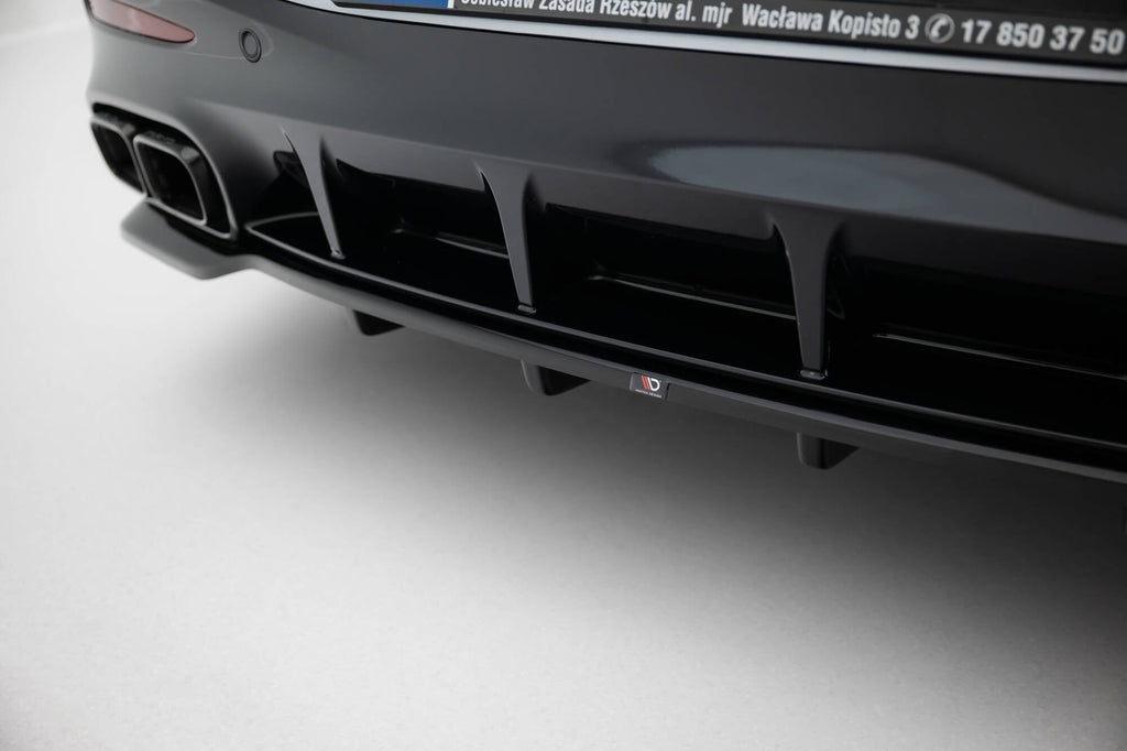 Splitter trasero V.2 Mercedes-AMG GT 63, 55, 63 S E Performance C192 (con barras verticales)