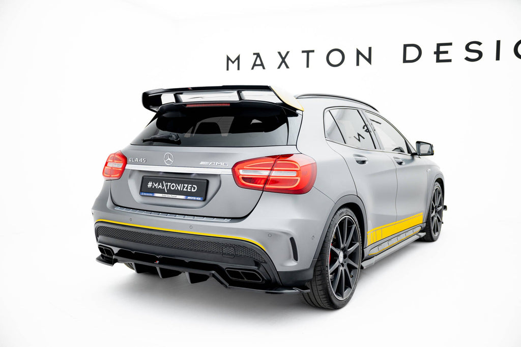 Splitter trasero V.2 Mercedes-Benz GLA 45 AMG X156 (con barras verticales)