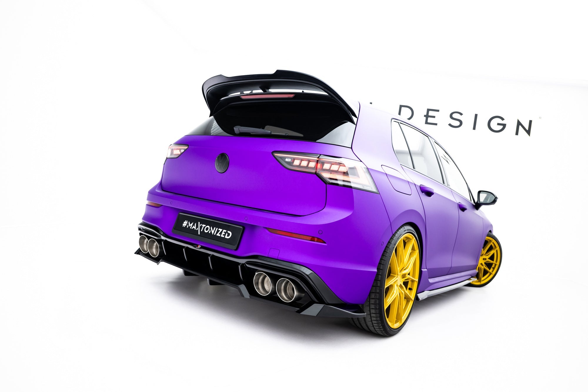 Splitter trasero V.2 Volkswagen Golf R Hatchback Mk8 Facelift (con barras verticales)