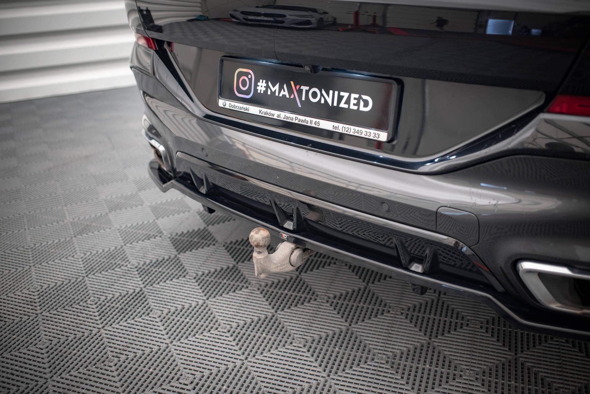 Splitter trasero V.3 BMW X6 M-Pack G06 (con barras verticales)