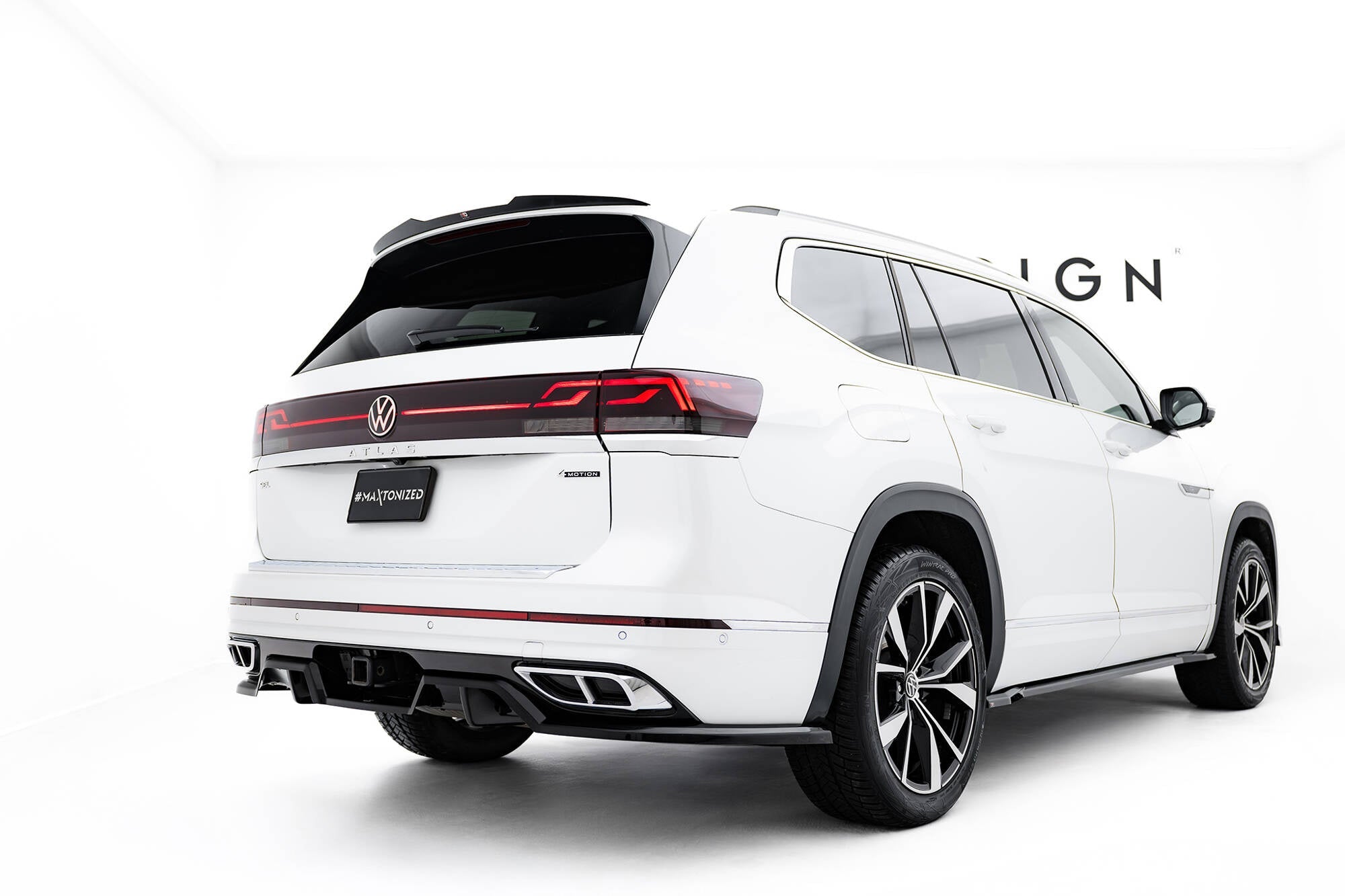 Splitter trasero Volkswagen Atlas R-Line Mk1 Facelift 2 (con barras verticales)