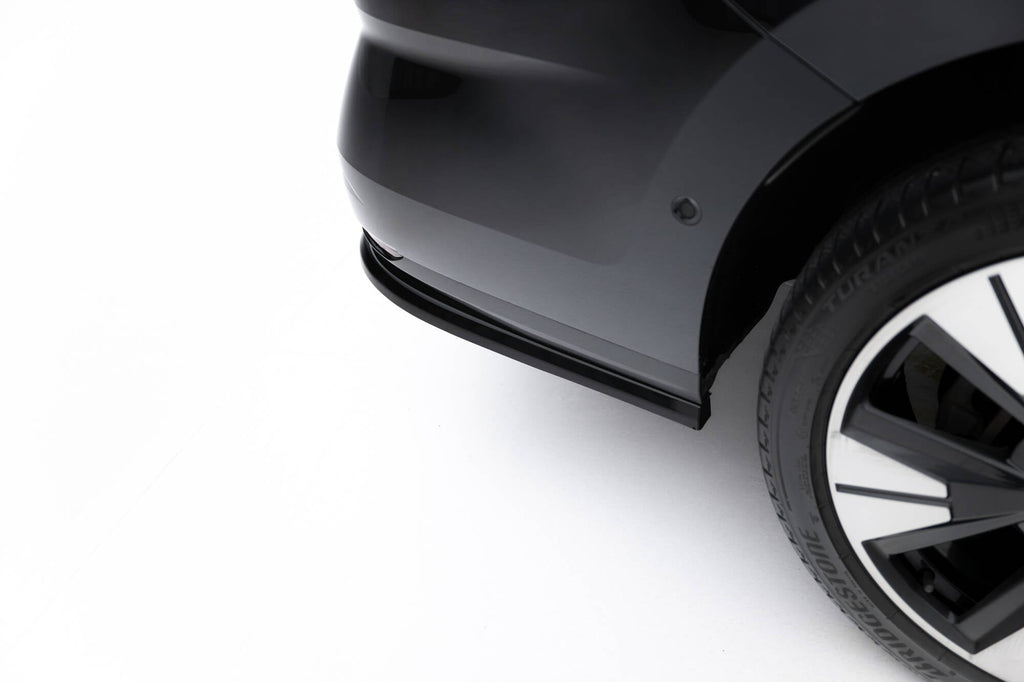 Splitter trasero Volkswagen Multivan Long T7 (con barras verticales)