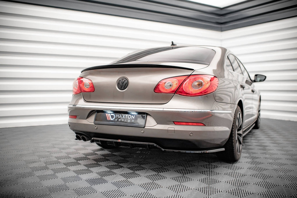 Splitter trasero Volkswagen Passat CC (con barras verticales)
