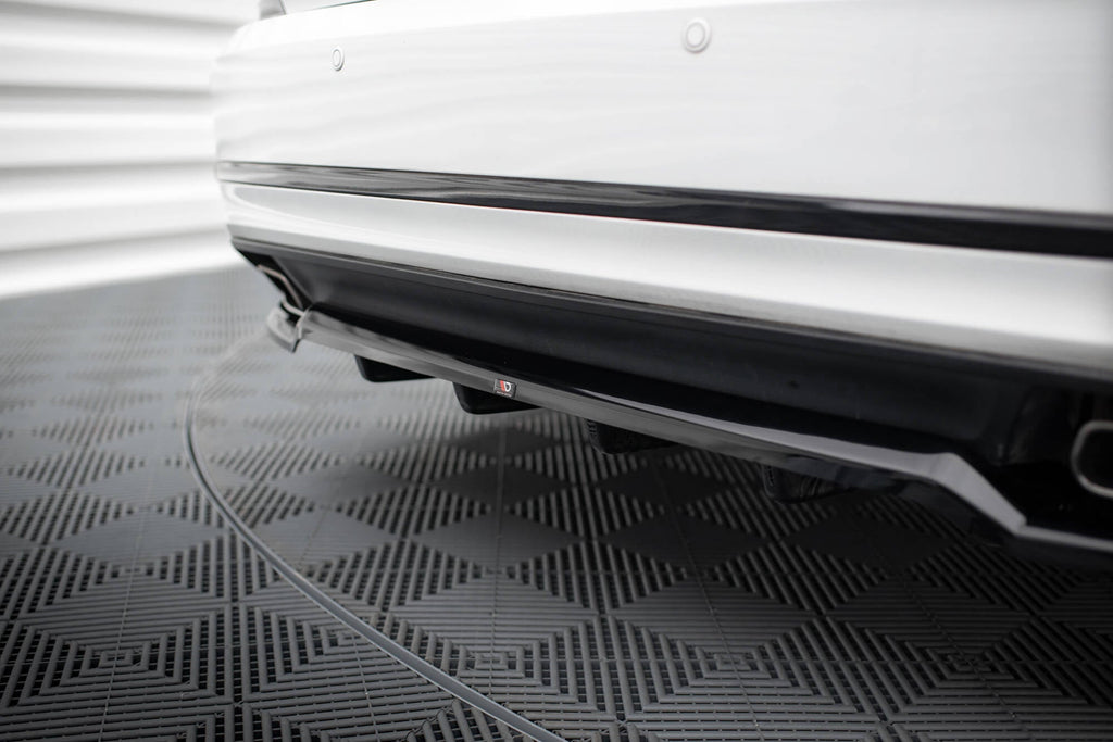 Splitter trasero Volkswagen Passat GT B8 Facelift USA (con barras verticales)