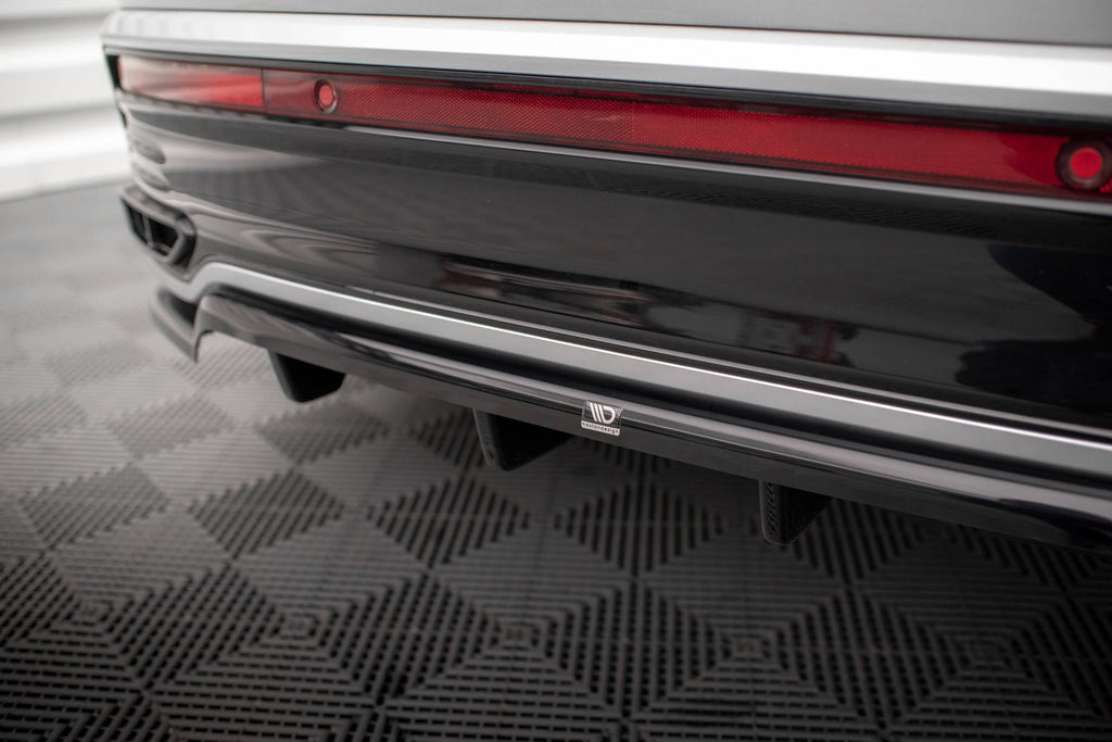 Splitter trasero Volkswagen Taigo R-Line Mk1 (con barras verticales)