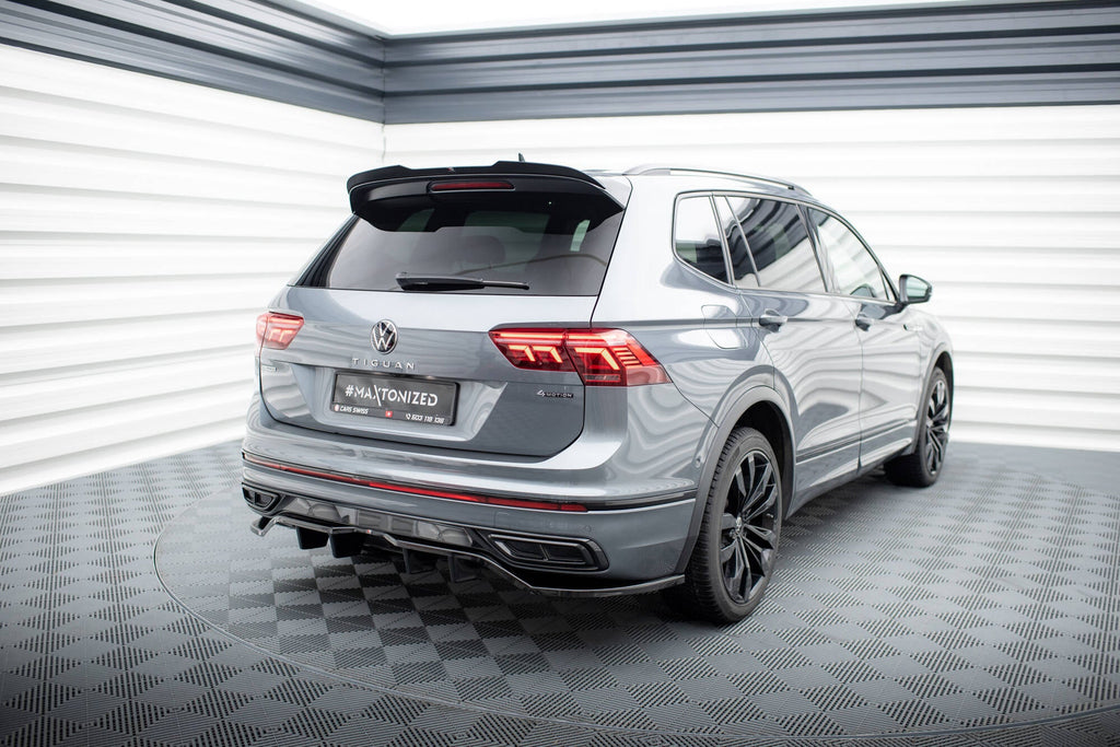 Splitter trasero Volkswagen Tiguan Allspace R-Line Mk2 Facelift (con barras verticales)