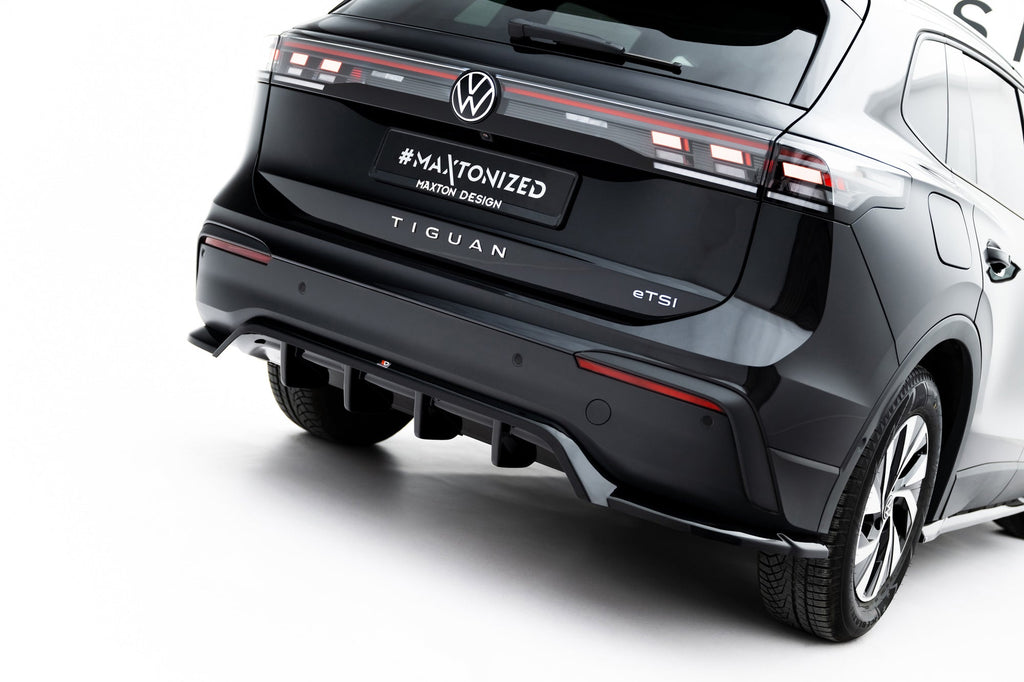 Splitter trasero Volkswagen Tiguan Mk3 (con barras verticales)