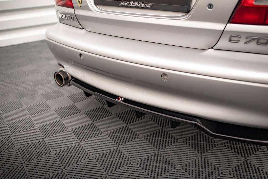 Splitter trasero Volvo C70 Mk1 (con barras verticales)