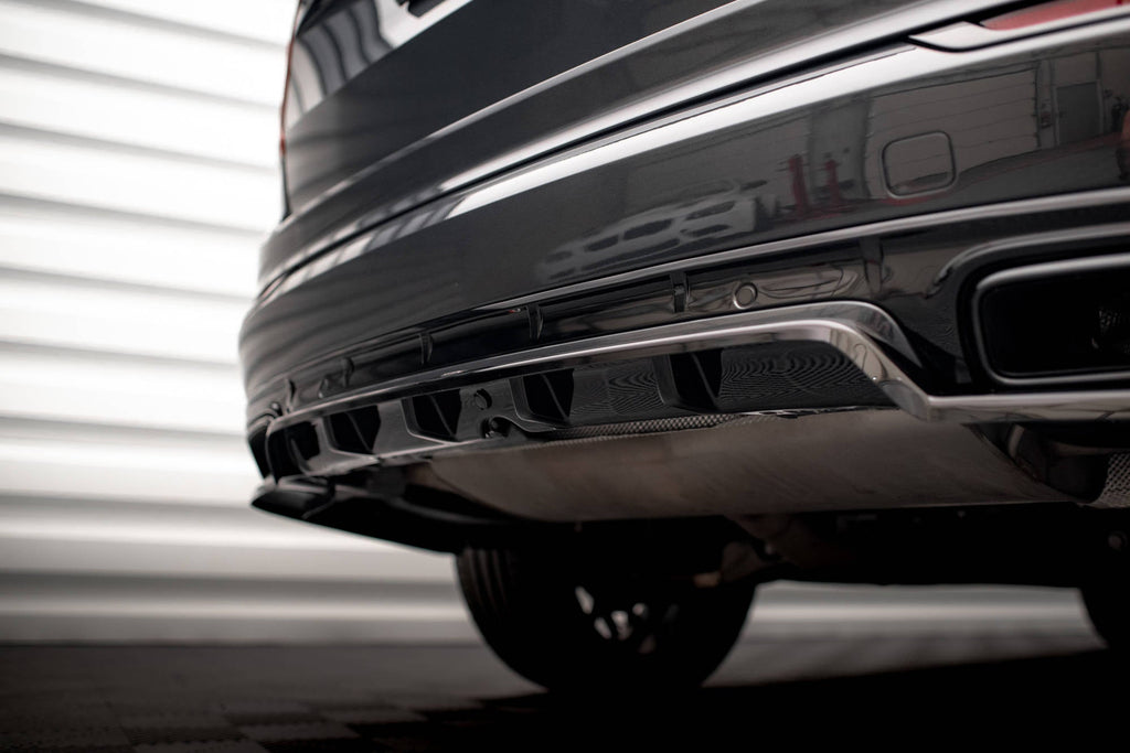 Splitter trasero Volvo XC90 R-Design Mk2 Facelift (con barras verticales)
