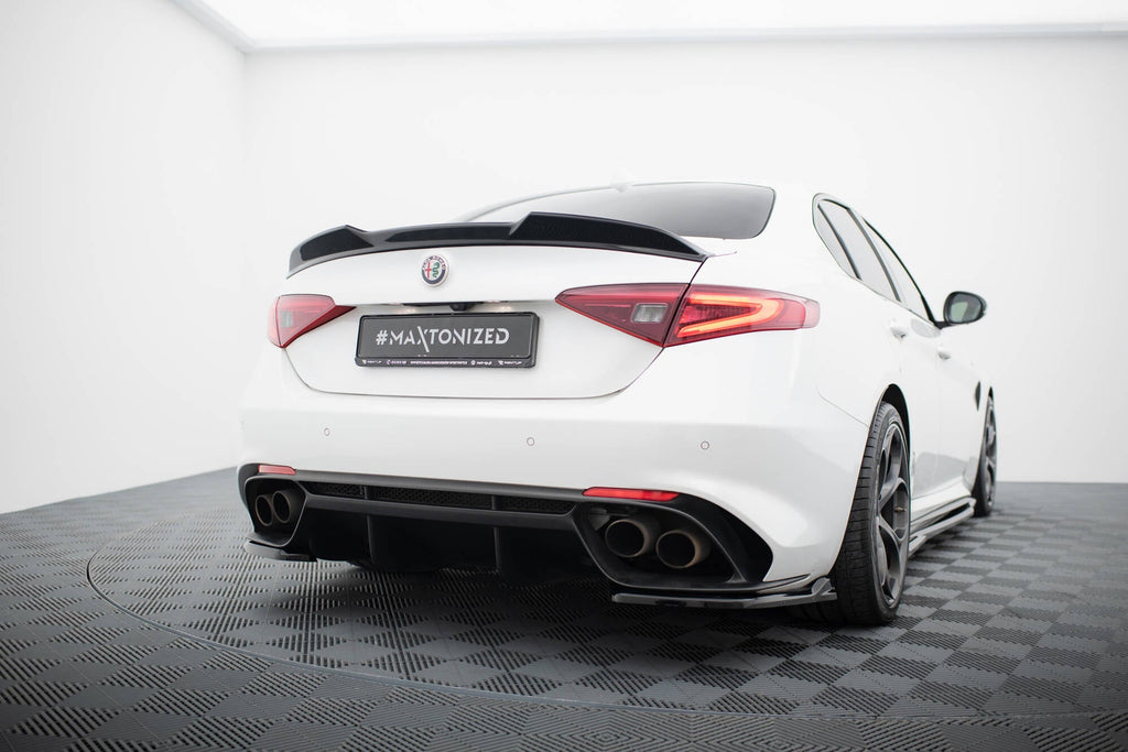 Alfa Romeo Giulia Quadrifoglio Diffusers