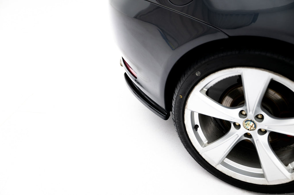 Alfa Romeo GT Rear Side Splitters