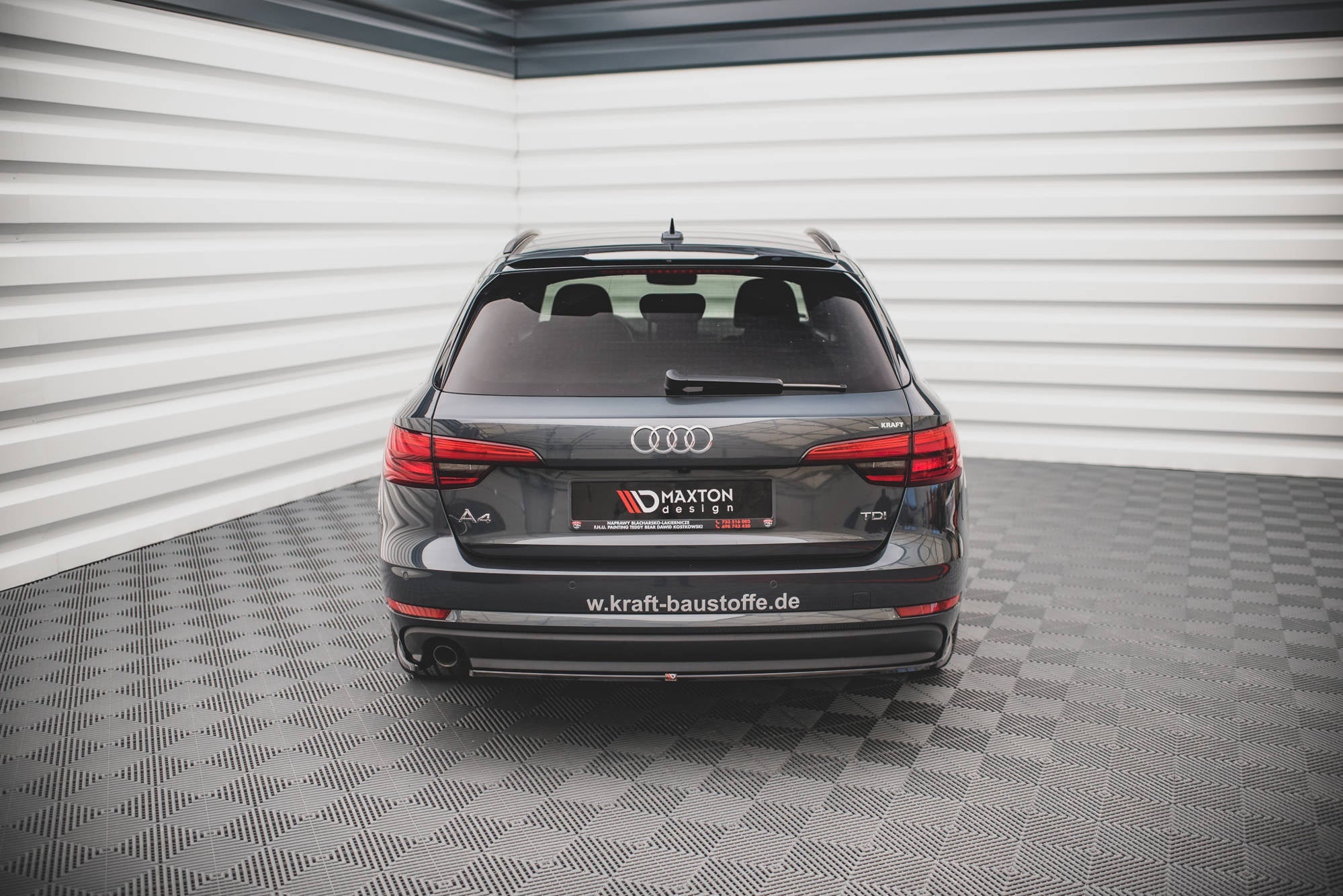 Splitters laterales traseros Audi A4 B9