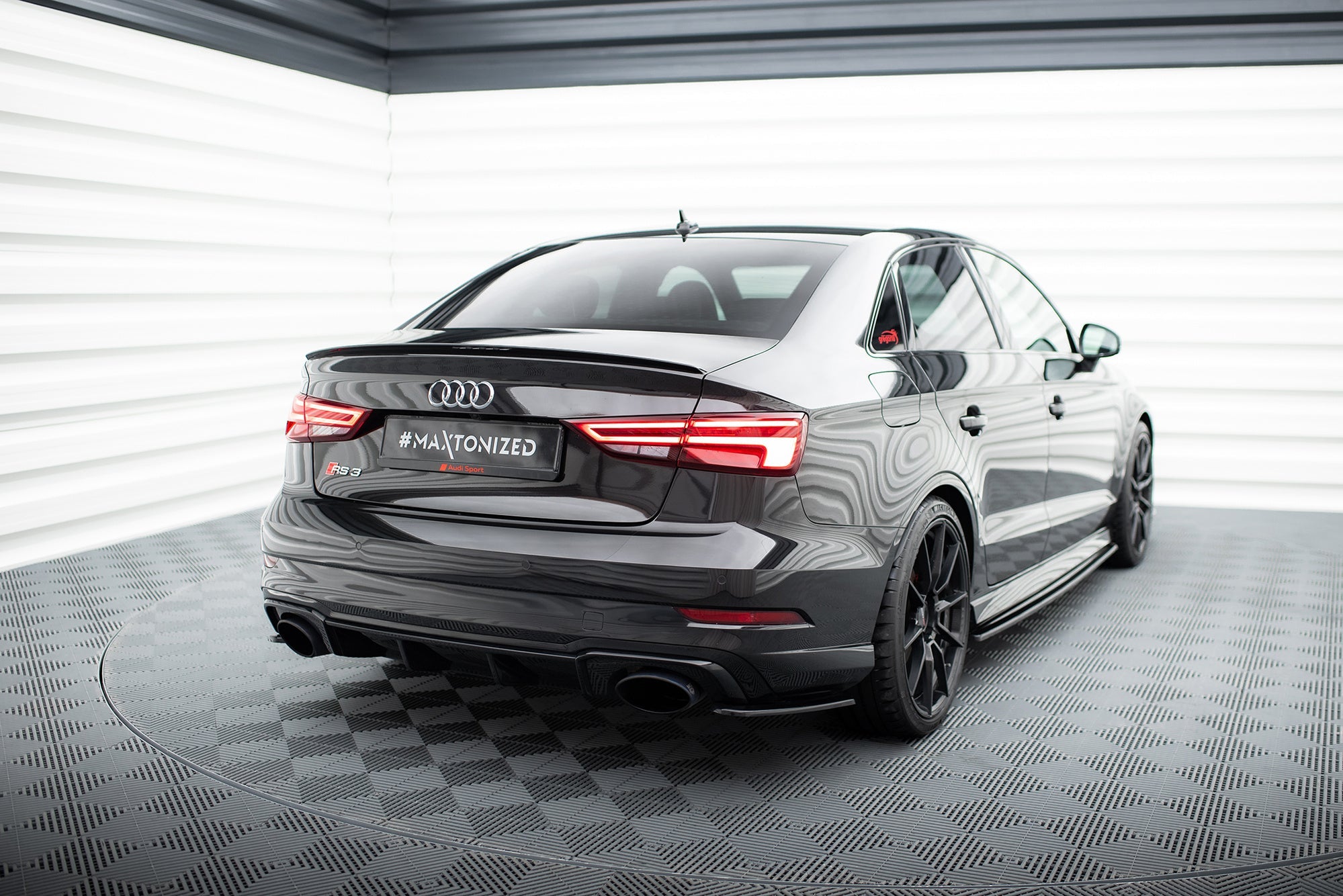 Splitters laterales traseros Audi RS3 Berlina / Sedán 8V Facelift