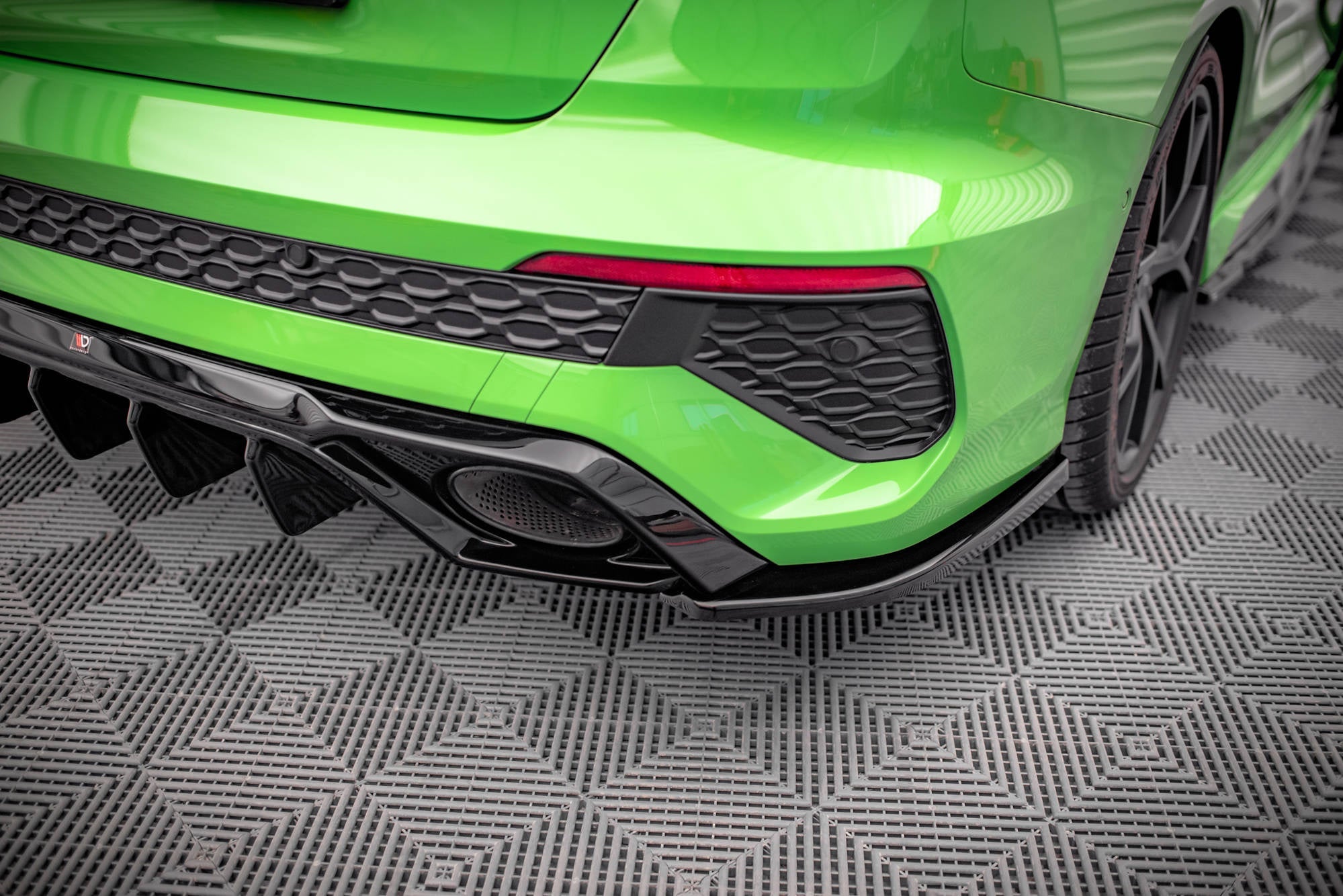 Splitters laterales traseros Audi RS3 Berlina / Sedán 8Y
