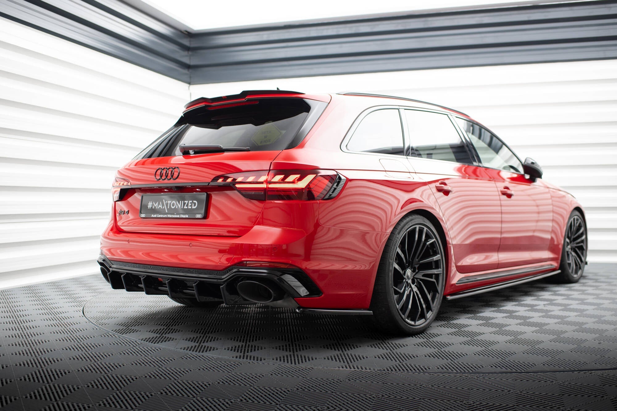 Splitters laterales traseros Audi RS4 B9 / B9 Facelift