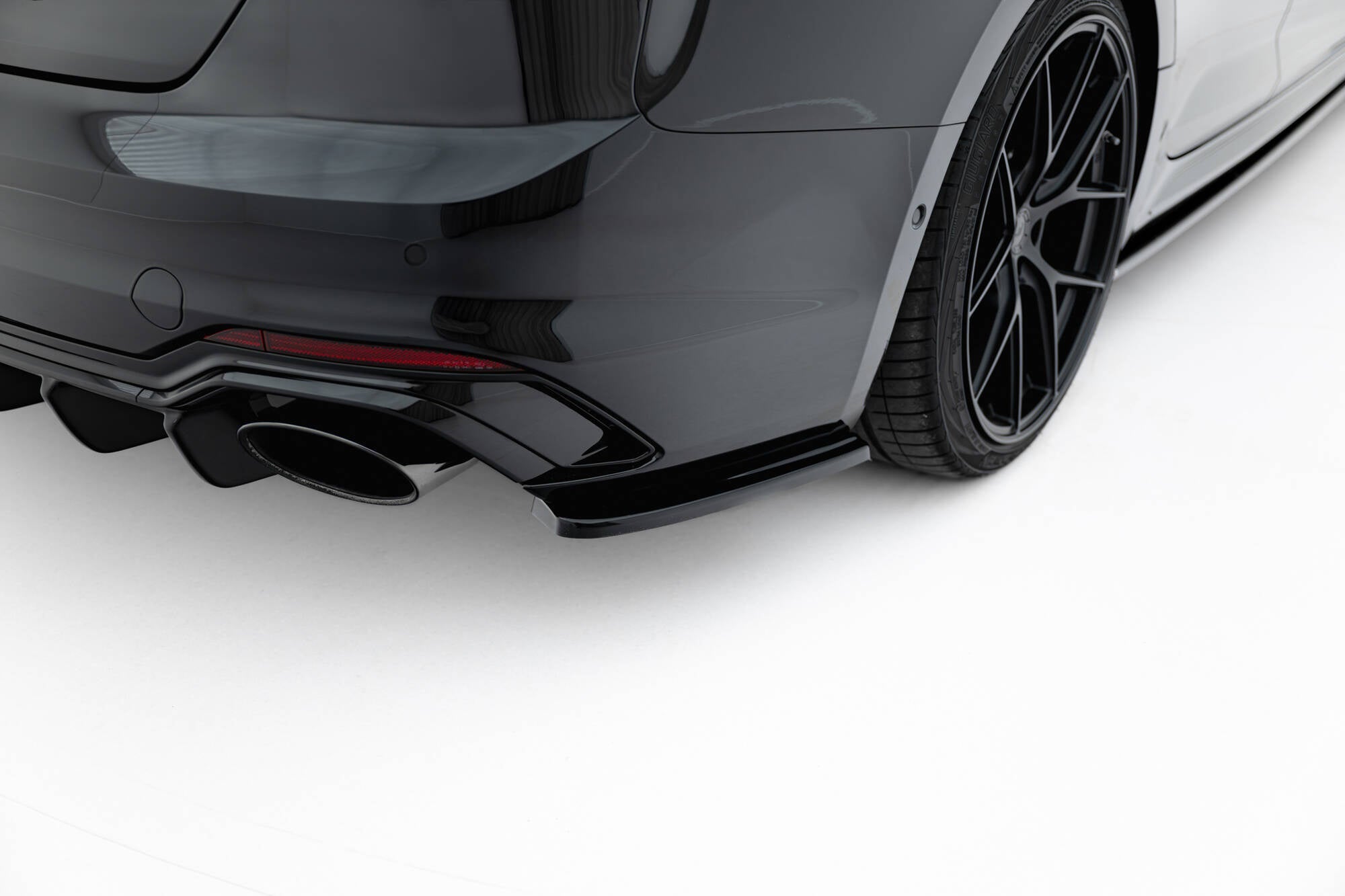Splitters laterales traseros Audi RS5 Coupé / Sportback F5