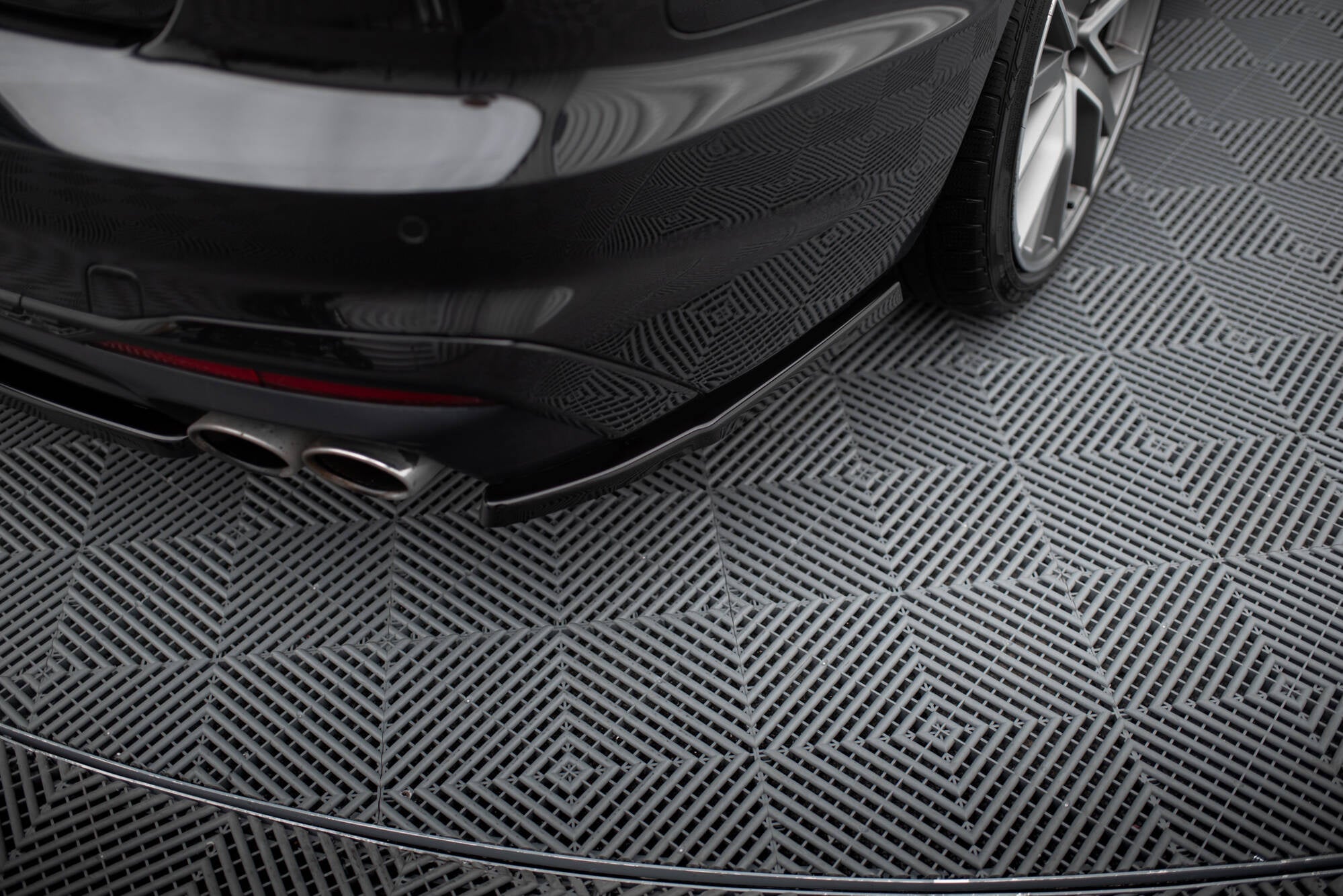 Splitters laterales traseros Audi S4 B9 Facelift