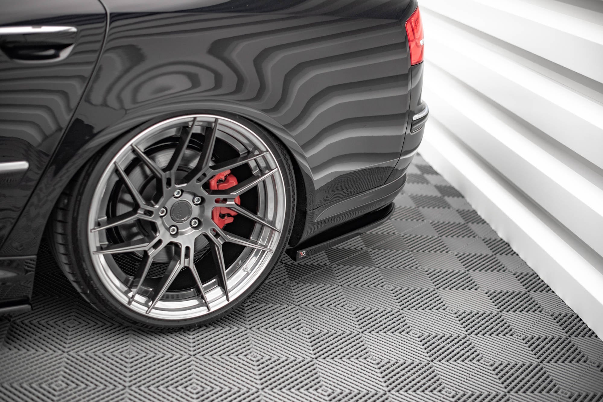 Splitters laterales traseros Audi S8 D3