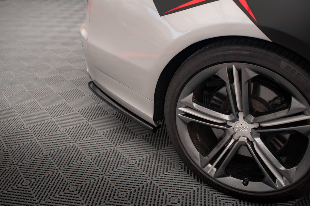 Splitters laterales traseros Audi S8 D4