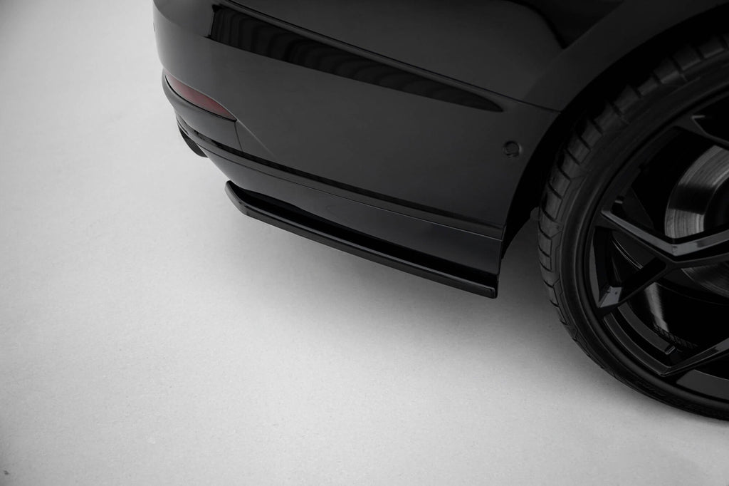 Splitters laterales traseros Audi S8 D5
