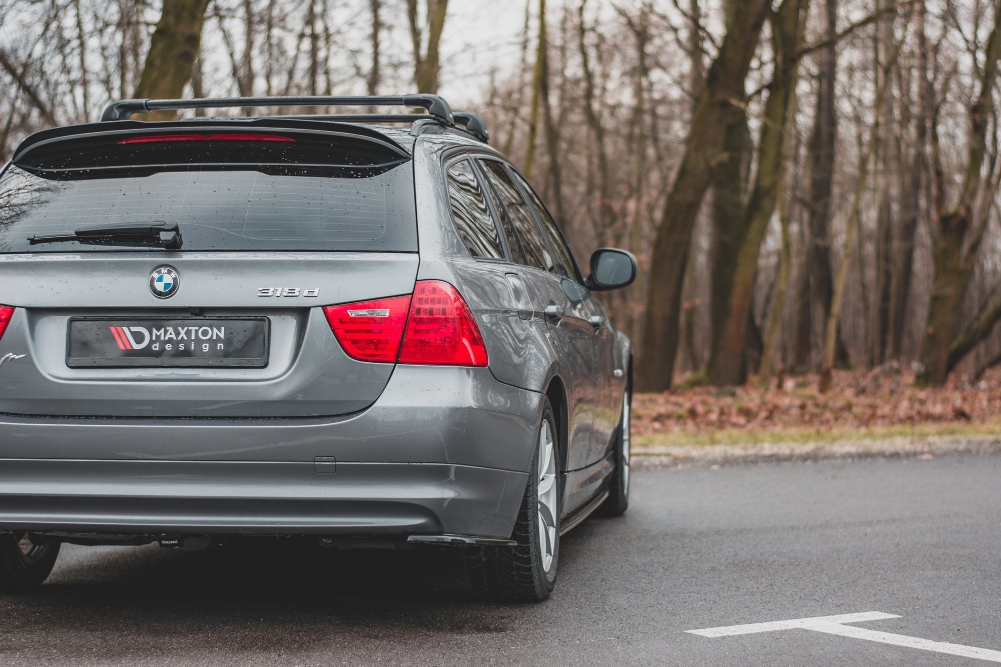 Splitters laterales traseros BMW Serie 3 E91 Facelift
