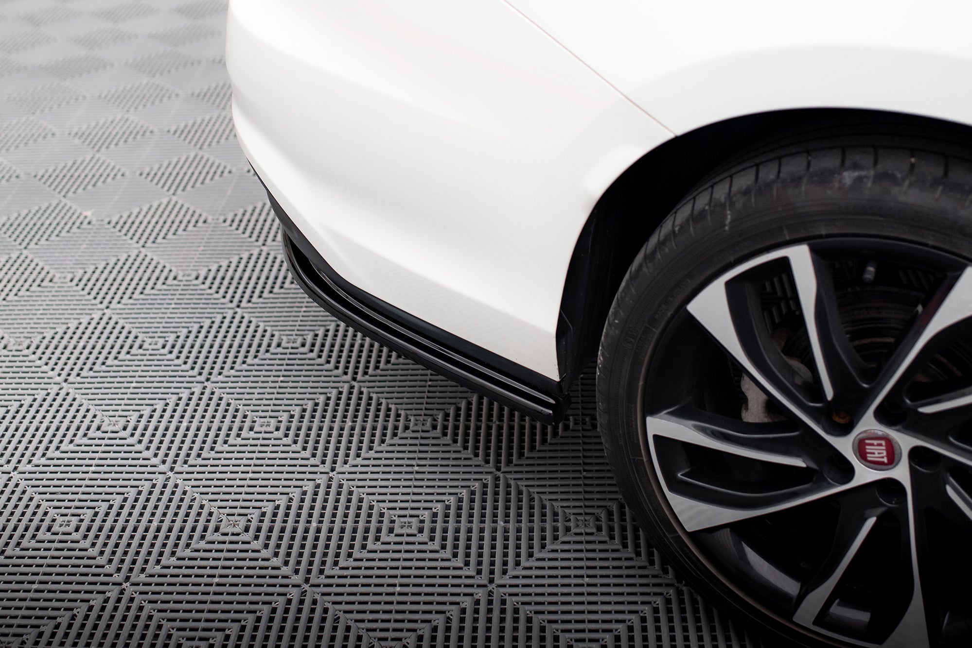 Splitters laterales traseros Fiat Tipo S-Design