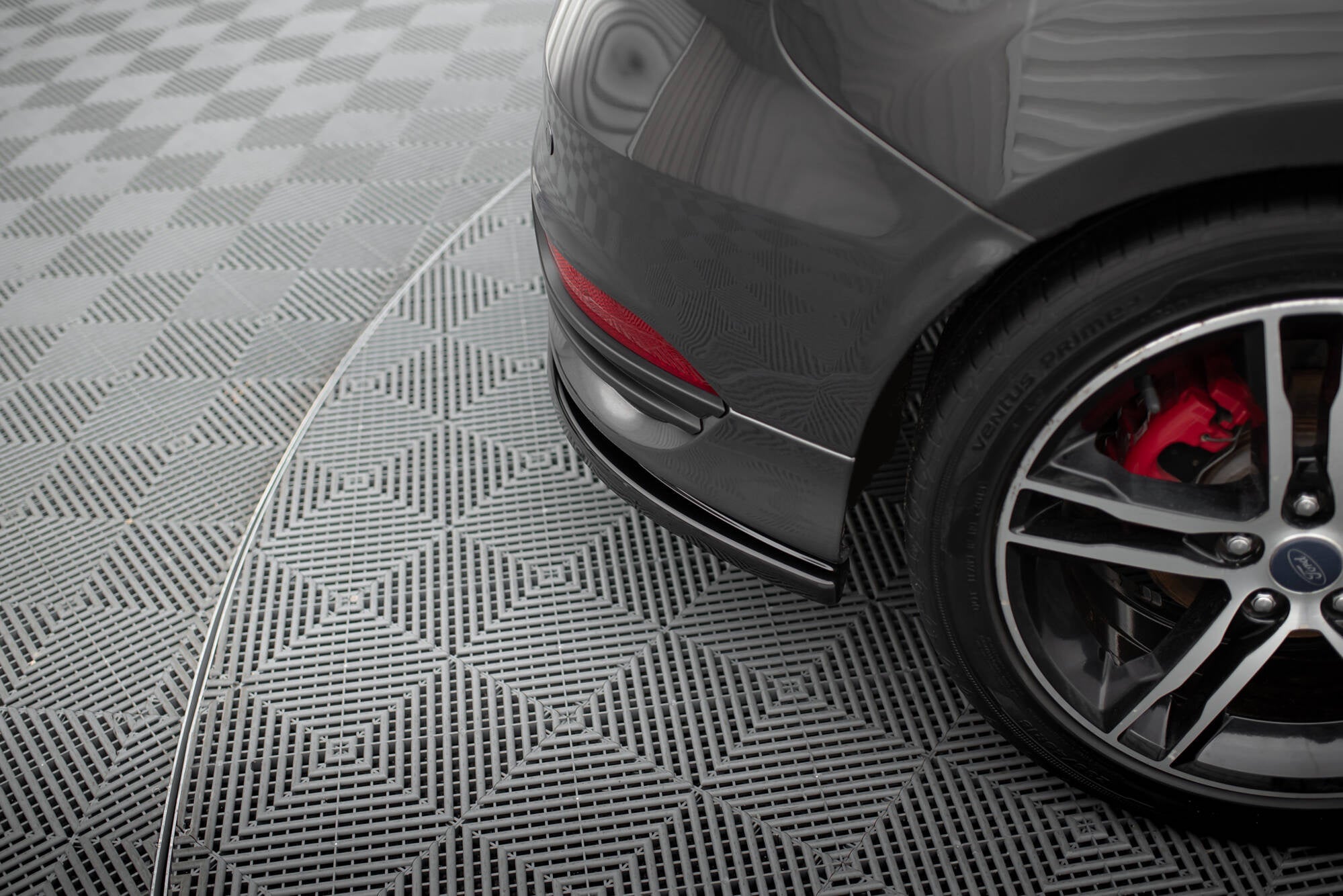 Splitters laterales traseros Ford Focus ST Mk3 Facelift