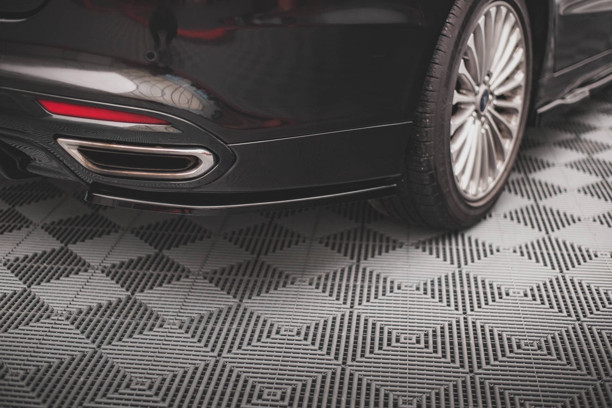 Splitters laterales traseros Ford Mondeo Mk5