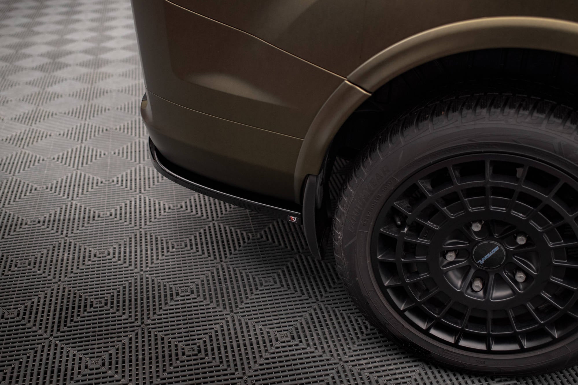 Splitters laterales traseros Ford Tourneo Custom Mk1 Facelift