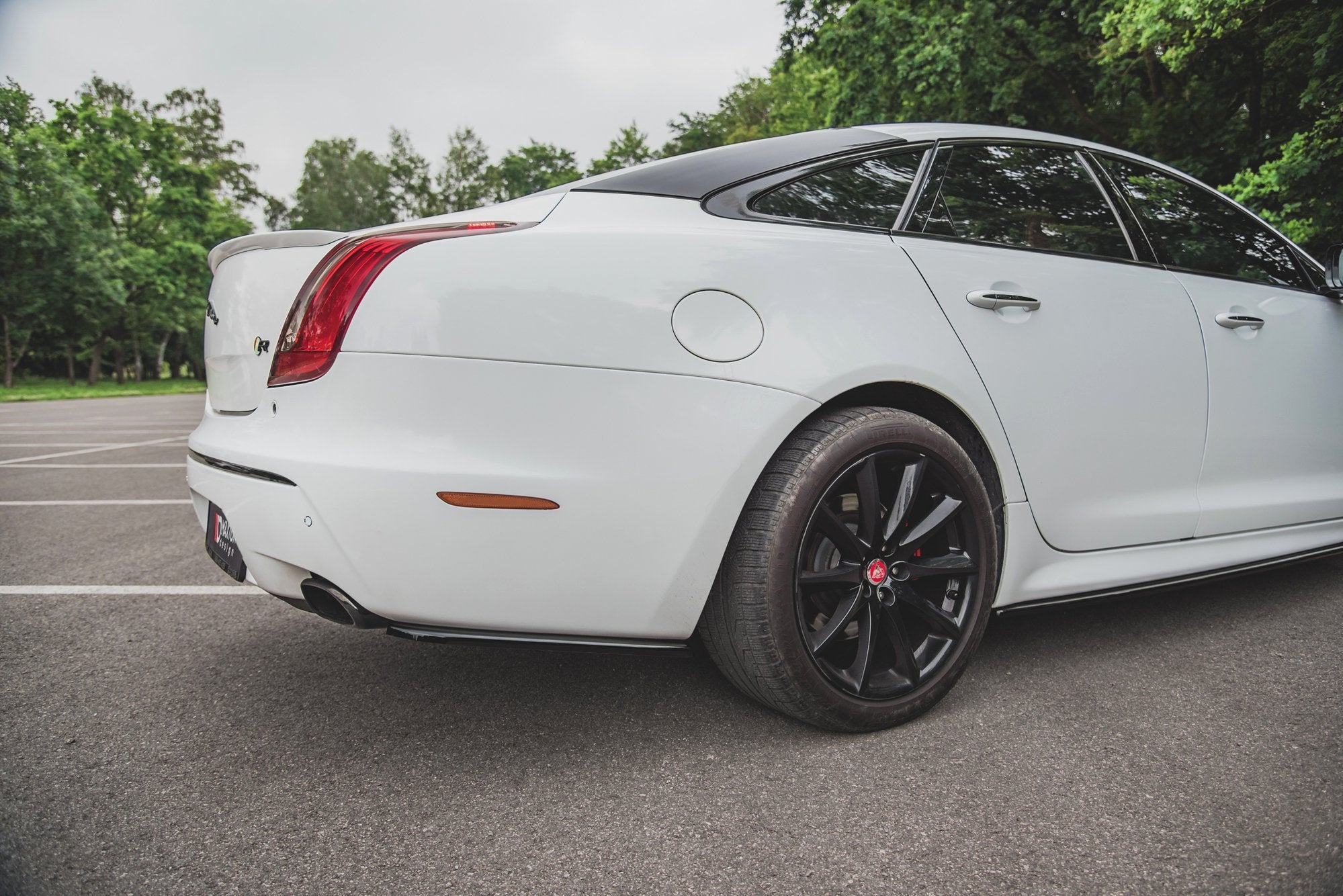 Splitters laterales traseros Jaguar XJ R-Sport X351 Facelift