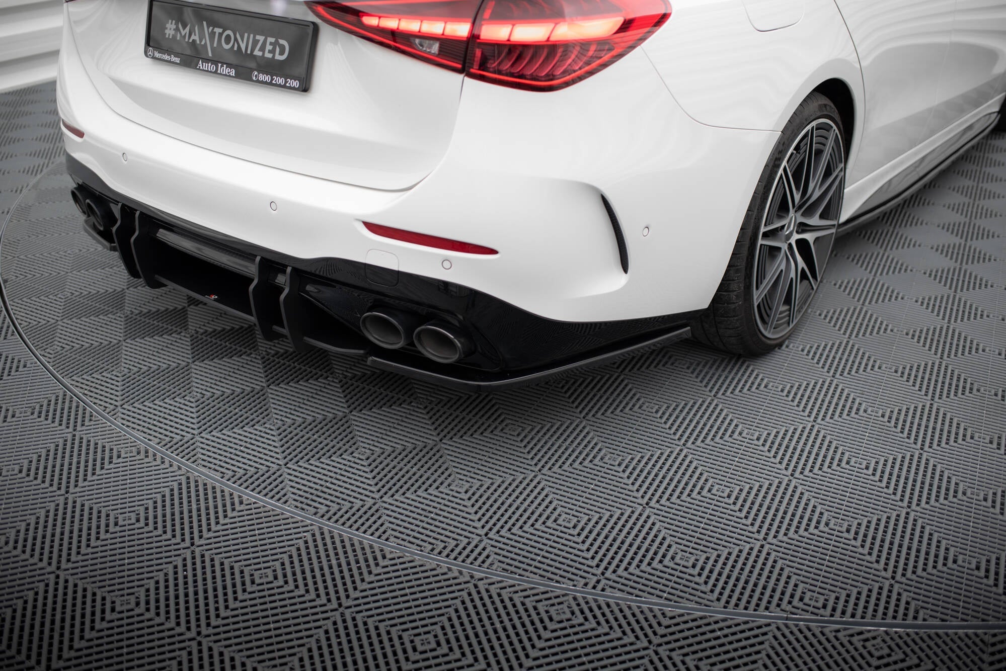 Splitters laterales traseros Mercedes-Benz Clase C AMG-Line / 43 AMG W206